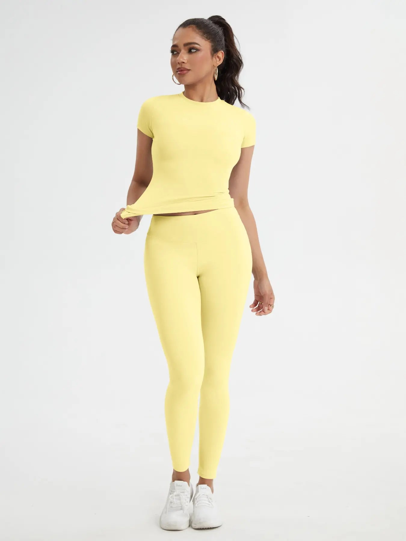 Women'S Sportswear Set, Slim-Fit round Neck Short Sleeves & High-Waisted Yoga Pants, Ideal for Gym Running Outdoor Activities, Stretchy Suit Set, Fitness Outfits, Workout Running Outfits
